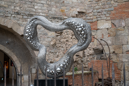 Sculpture Outside Barcelona Cathedral 2 image