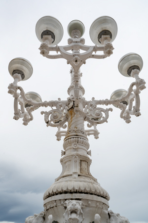 San Sebastian Lightpost image